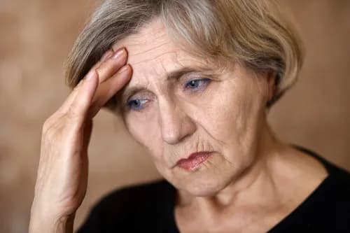 Niedobór witaminy B12 objawy psychiczne – jak je rozpoznać i leczyć