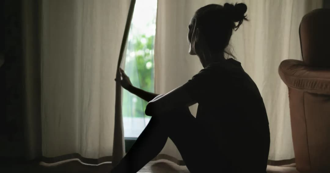 Na czym polega fobia społeczna? Objawy, przyczyny i leczenie